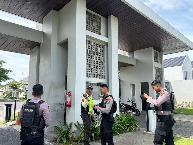 Ditinggal Warga Mudik, Polisi Sidoarjo Patroli Kawasan Pemukiman